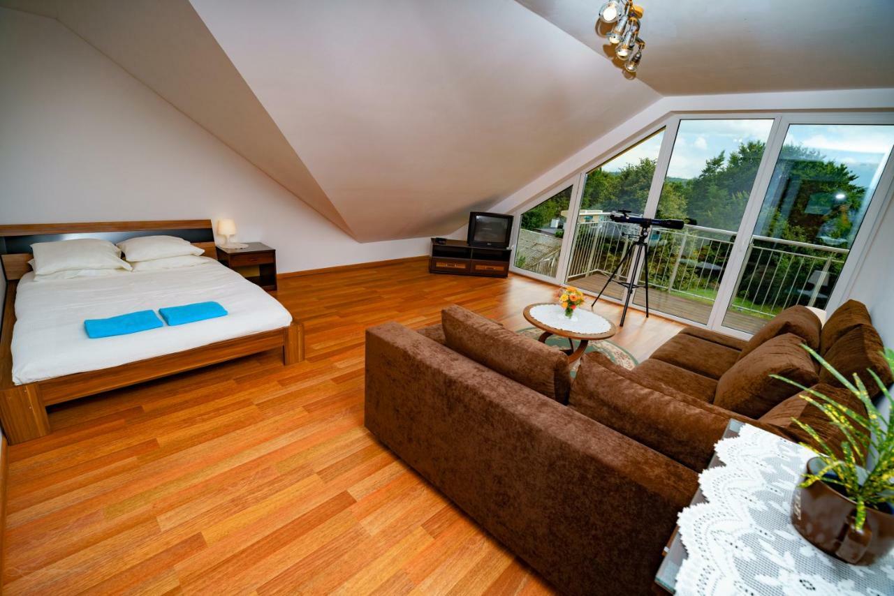 Isaan Ostrzyce Guest House Εξωτερικό φωτογραφία